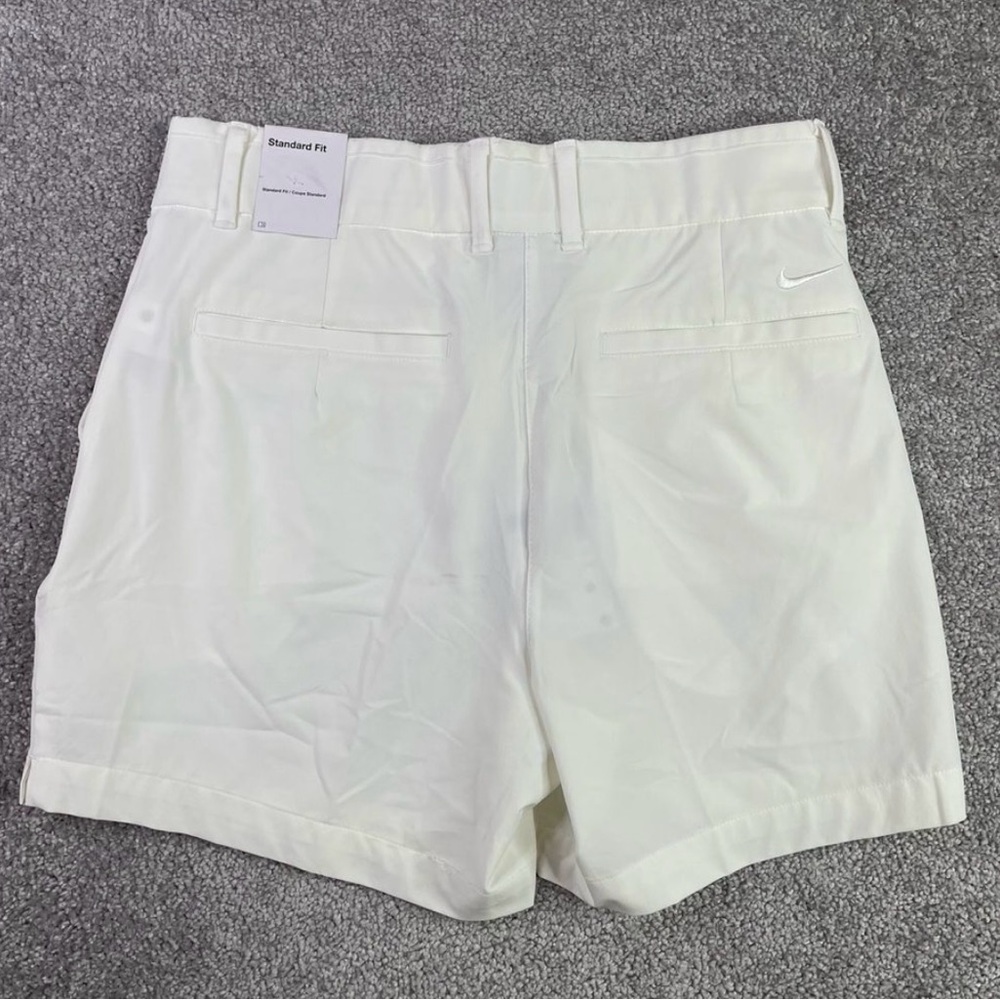 Nike 5" Victory Golf Shorts Womens Medium White Performance Stretch Standard Fit